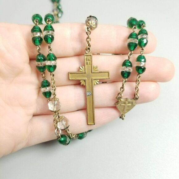 Vintage Rosary Inri Cross Crucifix Green Bead Beaded Necklace Gold Tone, Estate - Picture 1 of 9